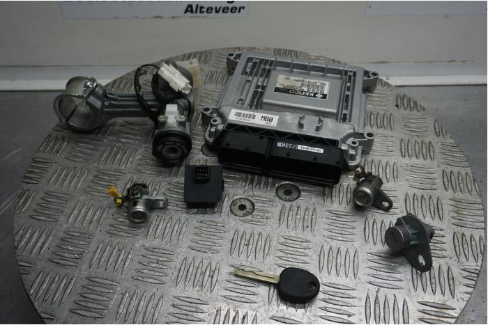 Gebruikte Kontaktslot + computer Kia Picanto (BA) 1.0 12V Prijs € 125,00 Margeregeling aangeboden door Boels Autodemontage