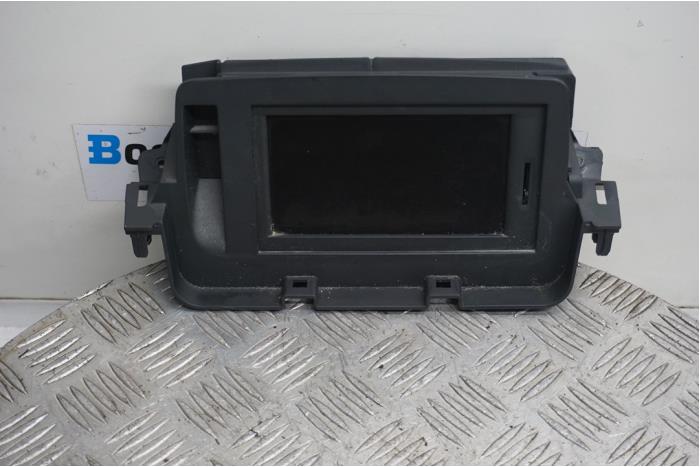 Gebruikte Display Interieur Renault Megane III Grandtour (KZ) 1.5 dCi 90 Prijs € 60,00 Margeregeling aangeboden door Boels Autodemontage