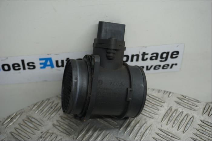 Gebruikte Luchtmassameter Audi A4 Avant (B7) 1.8 T 20V Prijs € 30,00 Margeregeling aangeboden door Boels Autodemontage
