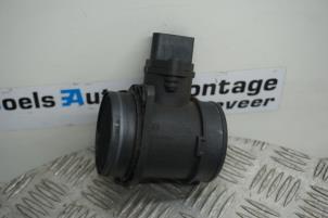 Gebruikte Luchtmassameter Audi A4 Avant (B7) 1.8 T 20V Prijs € 30,00 Margeregeling aangeboden door Boels Autodemontage