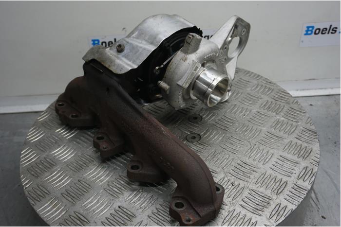 Turbo van een Ford Transit Custom 2.0 TDCi 16V Eco Blue 130 2021