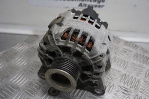 Gebruikte Alternator Renault Twingo II (CN) 1.2 Prijs € 35,00 Margeregeling aangeboden door Boels Autodemontage