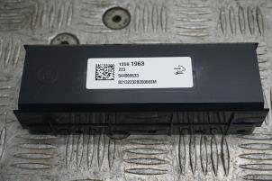 Gebruikte Computer Kachel Opel Insignia Sports Tourer 1.4 Turbo 16V Ecotec Prijs € 75,00 Margeregeling aangeboden door Boels Autodemontage