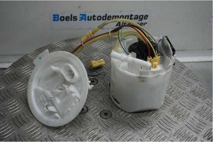 Gebruikte Tank element Pomp BMW M3 (G80) 3.0 Competition xDrive Turbo 24V Prijs € 285,00 Margeregeling aangeboden door Boels Autodemontage