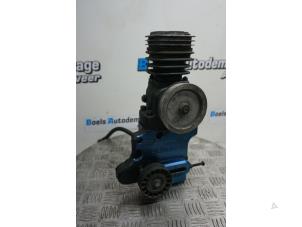 Gebruikte Compressor Iveco New Daily IV 40C18 Prijs € 350,00 Margeregeling aangeboden door Boels Autodemontage