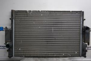 Gebruikte Radiateur Iveco New Daily IV 40C18 Prijs € 115,00 Margeregeling aangeboden door Boels Autodemontage