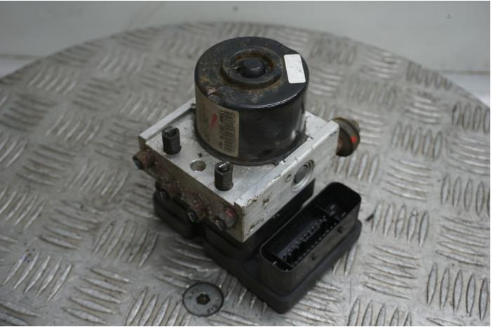 Gebruikte ABS Pomp Suzuki Swift (ZA/ZC/ZD1/2/3/9) 1.5 VVT 16V Prijs € 250,00 Margeregeling aangeboden door Boels Autodemontage