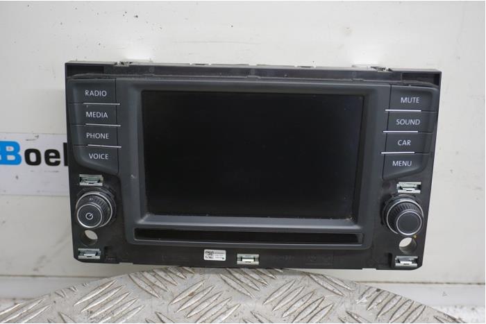 Gebruikte Display Interieur Volkswagen Passat Variant (3G5) Prijs € 175,00 Margeregeling aangeboden door Boels Autodemontage