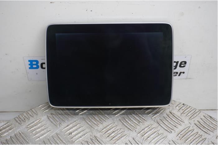 Gebruikte Display Interieur Mercedes CLA (117.3) 1.6 CLA-200 16V Prijs € 175,00 Margeregeling aangeboden door Boels Autodemontage