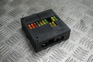 Gebruikte Zekeringkast BMW 5 serie (E60) 545i 32V Prijs € 125,00 Margeregeling aangeboden door Boels Autodemontage