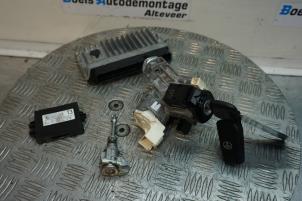 Gebruikte Contactslot + computer Toyota Yaris III (P13) 1.5 16V Hybrid Prijs € 175,00 Margeregeling aangeboden door Boels Autodemontage