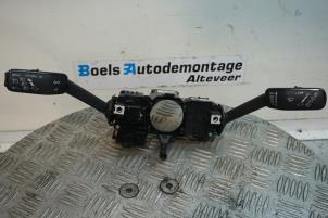 Gebruikte Combischakelaar Stuurkolom Seat Ibiza IV SC (6J1) 1.0 EcoTSI 12V Prijs € 80,00 Margeregeling aangeboden door Boels Autodemontage