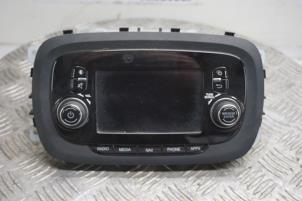 Gebruikte Radio Fiat 500X (334) 1.4 Multi Air 16V Prijs € 225,00 Margeregeling aangeboden door Boels Autodemontage