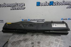 Gebruikte Luchtgeleider Volkswagen Golf VII Variant (AUVV) 1.6 TDI 16V Prijs € 45,00 Margeregeling aangeboden door Boels Autodemontage