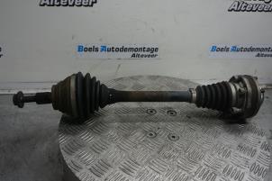 Gebruikte Steekas links-voor Volkswagen Golf Plus (5M1/1KP) 1.4 TSI 122 16V Prijs € 35,00 Margeregeling aangeboden door Boels Autodemontage