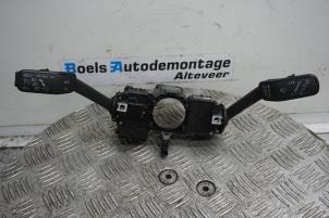 Gebruikte Combischakelaar Stuurkolom Seat Ibiza ST (6J8) 1.0 EcoTSI 12V Prijs € 80,00 Margeregeling aangeboden door Boels Autodemontage