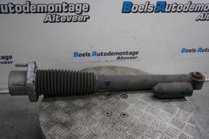 Gebruikte Schokdemper links-achter Landrover Range Rover IV (LG) 4.4 SDV8 32V Prijs € 185,00 Margeregeling aangeboden door Boels Autodemontage