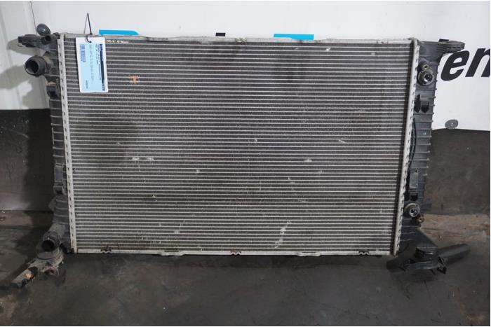 Gebruikte Radiateur Audi A4 Avant (B8) 1.8 TFSI 16V Prijs € 55,00 Margeregeling aangeboden door Boels Autodemontage