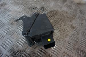 Gebruikte Start/Stop relais Citroen C4 Cactus (0B/0P) 1.2 PureTech 82 12V Prijs € 30,00 Margeregeling aangeboden door Boels Autodemontage