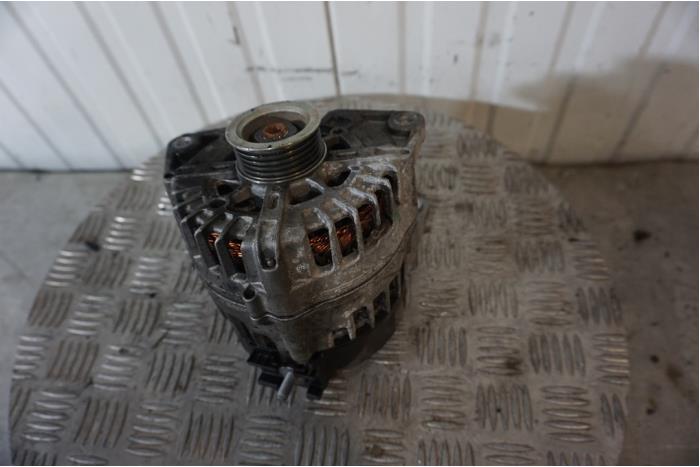 Gebruikte Dynamo Mercedes Vito (447.6) 2.0 116 CDI 16V Prijs € 130,00 Margeregeling aangeboden door Boels Autodemontage