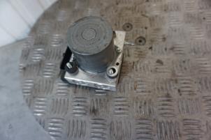 Gebruikte ABS Pomp Mercedes Vito (447.6) 2.0 116 CDI 16V Prijs € 100,00 Margeregeling aangeboden door Boels Autodemontage