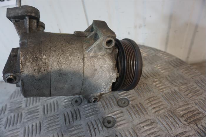 Gebruikte Aircopomp Ford Focus 3 1.0 Ti-VCT EcoBoost 12V 125 Prijs € 100,00 Margeregeling aangeboden door Boels Autodemontage