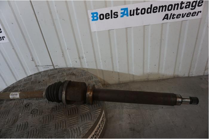 Gebruikte Steekas rechts-voor Ford Focus 3 1.0 Ti-VCT EcoBoost 12V 125 Prijs € 80,00 Margeregeling aangeboden door Boels Autodemontage