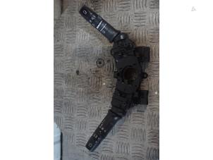 Gebruikte Licht + Raw Schakelaar Hyundai i20 1.2i 16V Prijs € 25,00 Margeregeling aangeboden door Boels Autodemontage