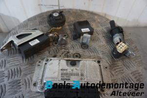 Gebruikte Kontaktslot + computer Peugeot 107 1.0 12V Prijs € 150,00 Margeregeling aangeboden door Boels Autodemontage