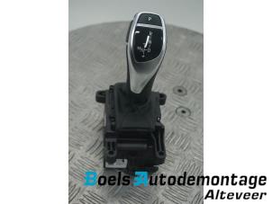 Gebruikte Versnellingspook BMW 5 serie Touring (F11) 520d 16V Prijs € 145,00 Margeregeling aangeboden door Boels Autodemontage