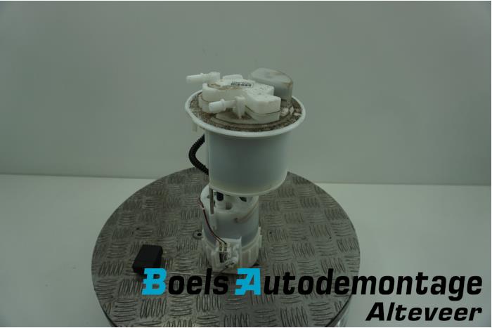 Gebruikte Tank element Pomp Toyota Aygo (B40) 1.0 12V VVT-i Prijs € 40,00 Margeregeling aangeboden door Boels Autodemontage