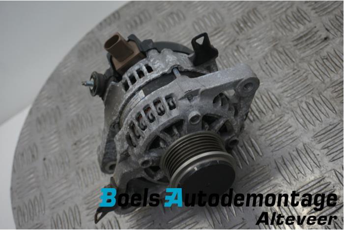 Gebruikte Dynamo Toyota Aygo (B40) 1.0 12V VVT-i Prijs € 45,00 Margeregeling aangeboden door Boels Autodemontage