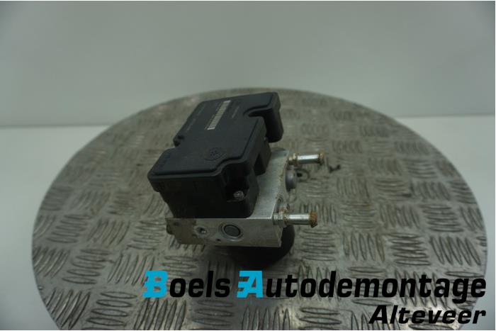 Gebruikte ABS Pomp Suzuki Alto 1.0 12V Prijs € 35,00 Margeregeling aangeboden door Boels Autodemontage