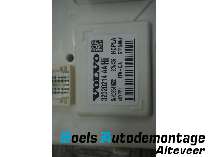 Computer Body Control van een Volvo XC40 (XZ) Recharge Twin 78 kWh 2020