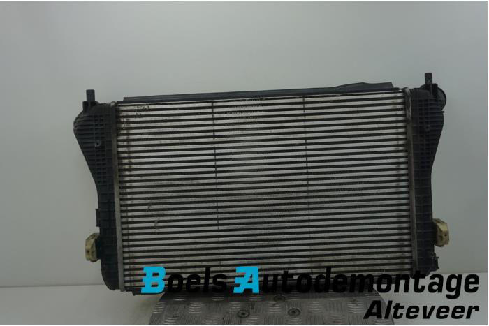 Intercooler Volkswagen Passat Variant (365), 2010 / 2015 2.0 TDI 16V 140, Combi/o, Diesel, 1.968cc, 103kW (140pk), FWD, CFFB, 2010-08 / 2014-12 (Gebruikt)