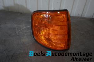 Gebruikte Knipperlicht rechts Mercedes S (W126) 280 SE,SEL Prijs € 25,00 Margeregeling aangeboden door Boels Autodemontage
