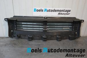 Gebruikte Luchtgeleider Volvo XC40 (XZ) Recharge Twin 78 kWh Prijs € 200,00 Margeregeling aangeboden door Boels Autodemontage