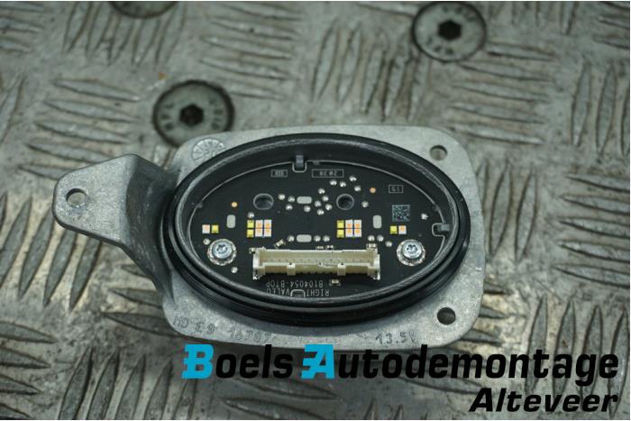Gebruikte Module LED koplamp Volvo XC40 (XZ) Recharge Twin 78 kWh Prijs € 55,00 Margeregeling aangeboden door Boels Autodemontage