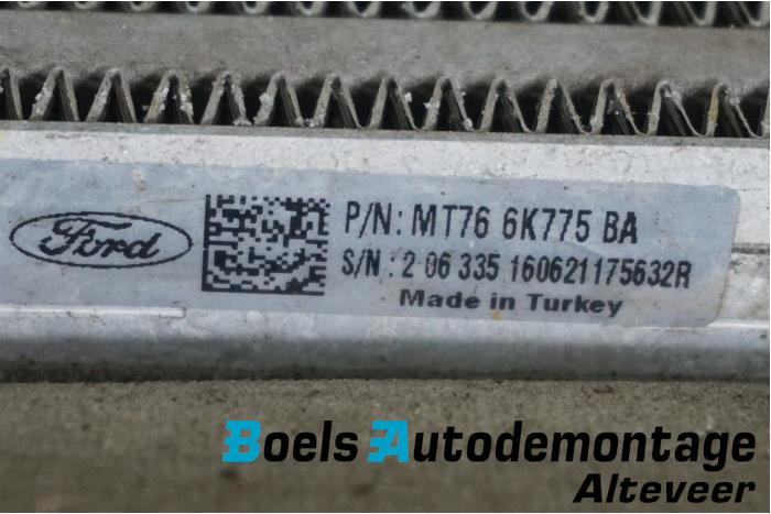 Intercooler van een Ford Transit Courier 1.5 TDCi 75 2022