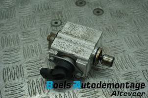 Gebruikte Hogedrukpomp Volkswagen Golf V (1K1) 1.6 FSI 16V Prijs € 185,00 Margeregeling aangeboden door Boels Autodemontage