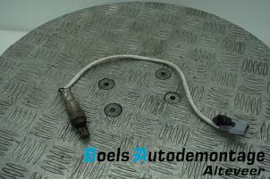 Gebruikte Lambda Sonde Renault Captur (2R) 1.2 TCE 16V EDC Prijs € 25,00 Margeregeling aangeboden door Boels Autodemontage