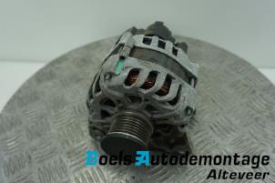 Gebruikte Dynamo Renault Captur (2R) 1.2 TCE 16V EDC Prijs € 40,00 Margeregeling aangeboden door Boels Autodemontage