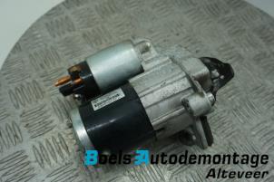Gebruikte Startmotor Renault Captur (2R) 1.2 TCE 16V EDC Prijs € 35,00 Margeregeling aangeboden door Boels Autodemontage