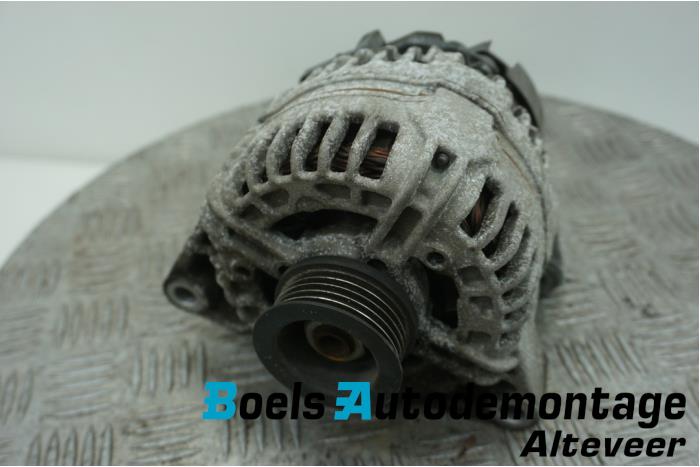 Gebruikte Alternator Opel Corsa D 1.2 16V Prijs € 35,00 Margeregeling aangeboden door Boels Autodemontage