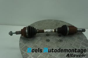 Gebruikte Steekas links-achter Renault Twingo III (AH) ZE R80 Prijs € 165,00 Margeregeling aangeboden door Boels Autodemontage