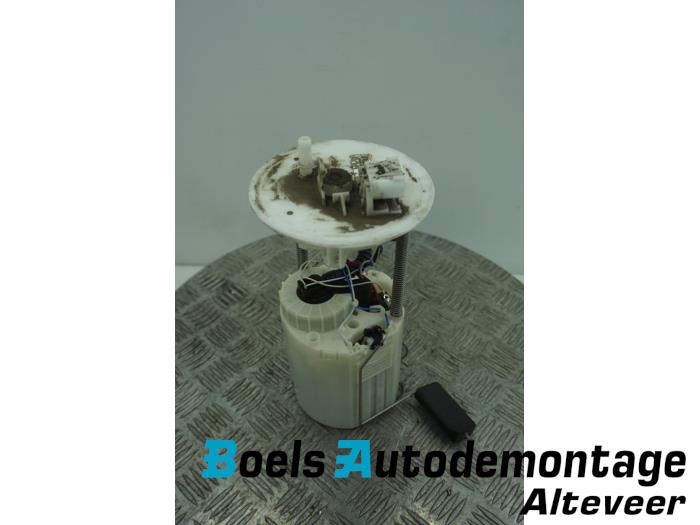 Gebruikte Tank element Pomp Chevrolet Spark (M300) 1.0 16V Bifuel Prijs € 50,00 Margeregeling aangeboden door Boels Autodemontage
