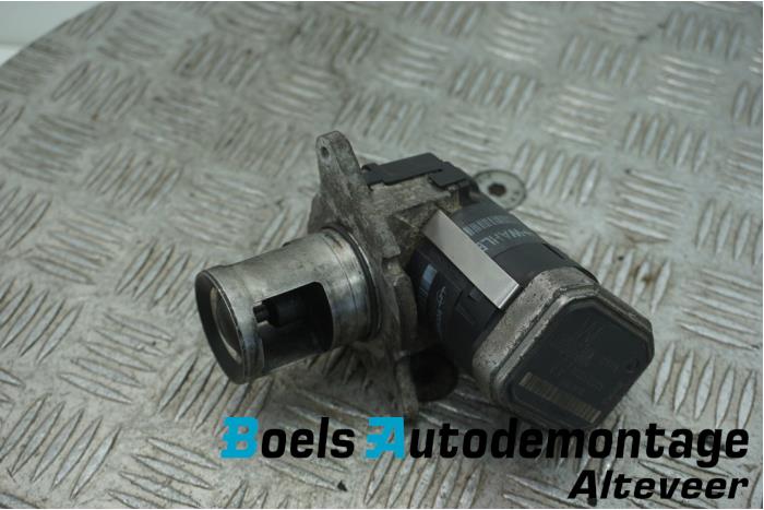 Gebruikte EGR Klep Mercedes Vito (639.6) 2.2 109 CDI 16V Prijs € 50,00 Margeregeling aangeboden door Boels Autodemontage