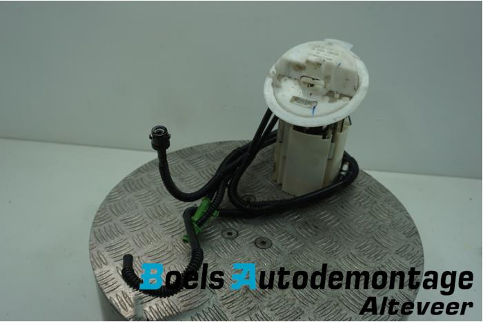 Gebruikte Tank element Pomp Mercedes E (C207) E-250 CDI,BlueTEC,d 16V Prijs € 35,00 Margeregeling aangeboden door Boels Autodemontage