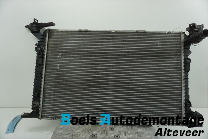 Gebruikte Radiateur Audi A4 (B8) 2.0 TFSI 16V Prijs € 65,00 Margeregeling aangeboden door Boels Autodemontage