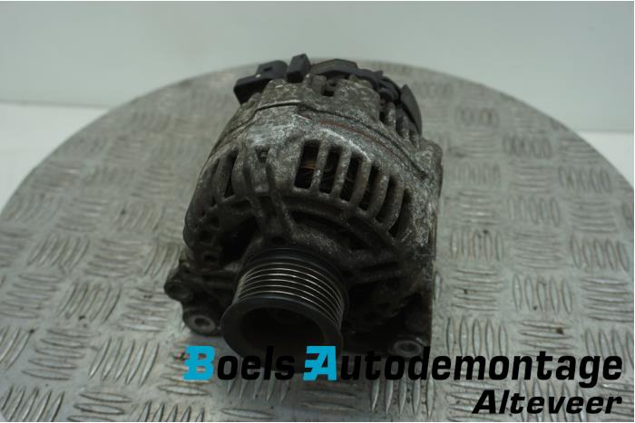 Alternator Audi A2 (8Z0), 2000 / 2005 1.4 16V, Hatchback, Benzine, 1.390cc, 55kW (75pk), FWD, AUA; BBY, 2000-02 / 2005-07, 8Z0 (Gebruikt)